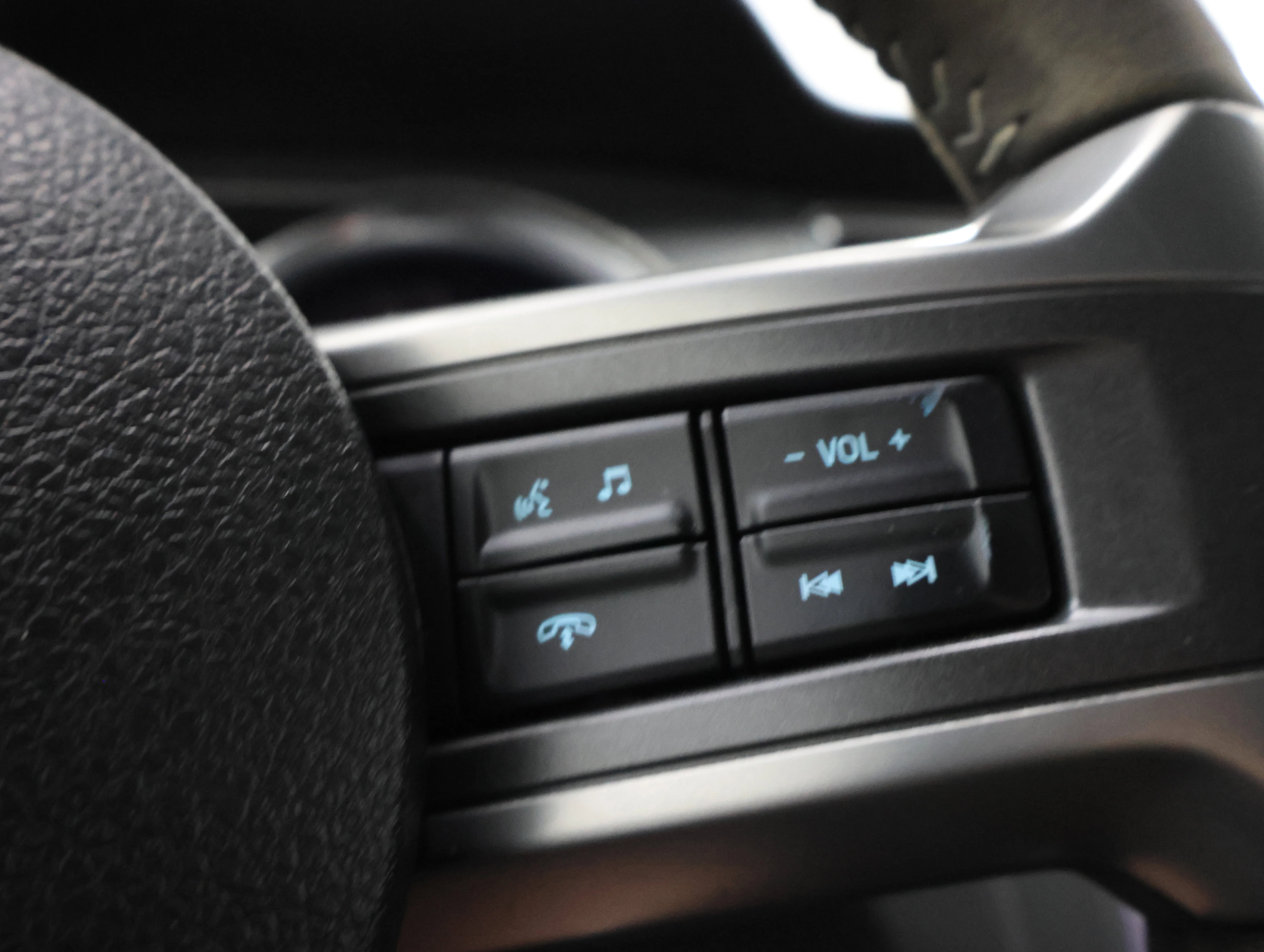 Used 2011 Black Ford Shelby GT500 image 14