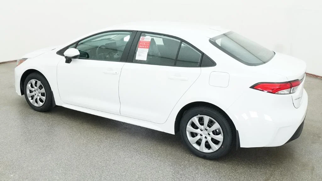 New 2026 Ice Cap Toyota LE image 5