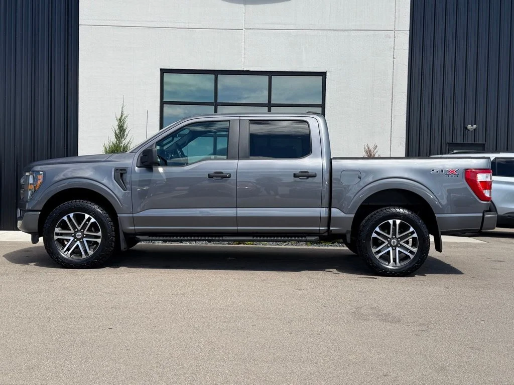 Used 2023 Gray Ford XL image 2
