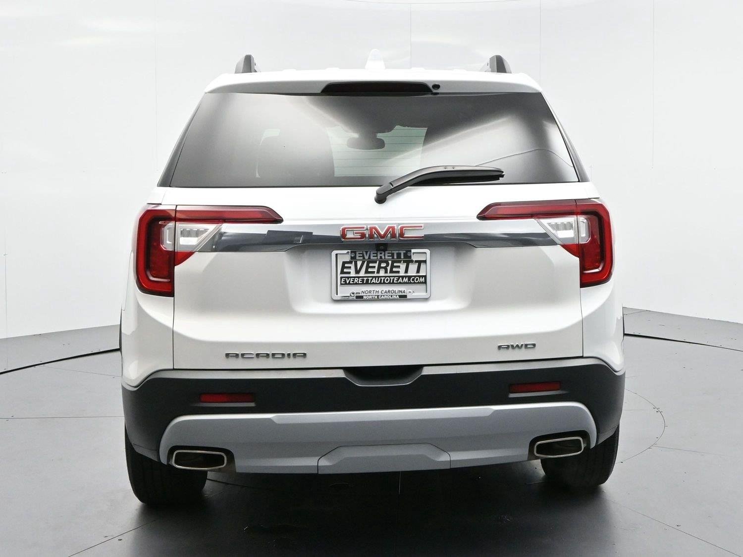 Used 2023 WHITE FROST TRICOAT GMC SLT image 6