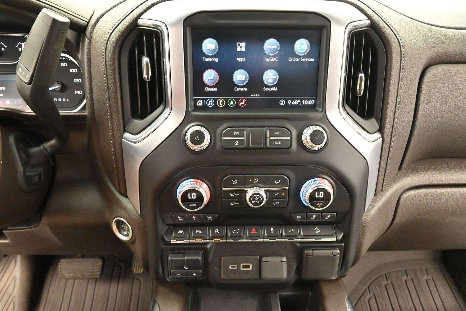 Used 2020 SUMMIT WHITE GMC SLT image 22