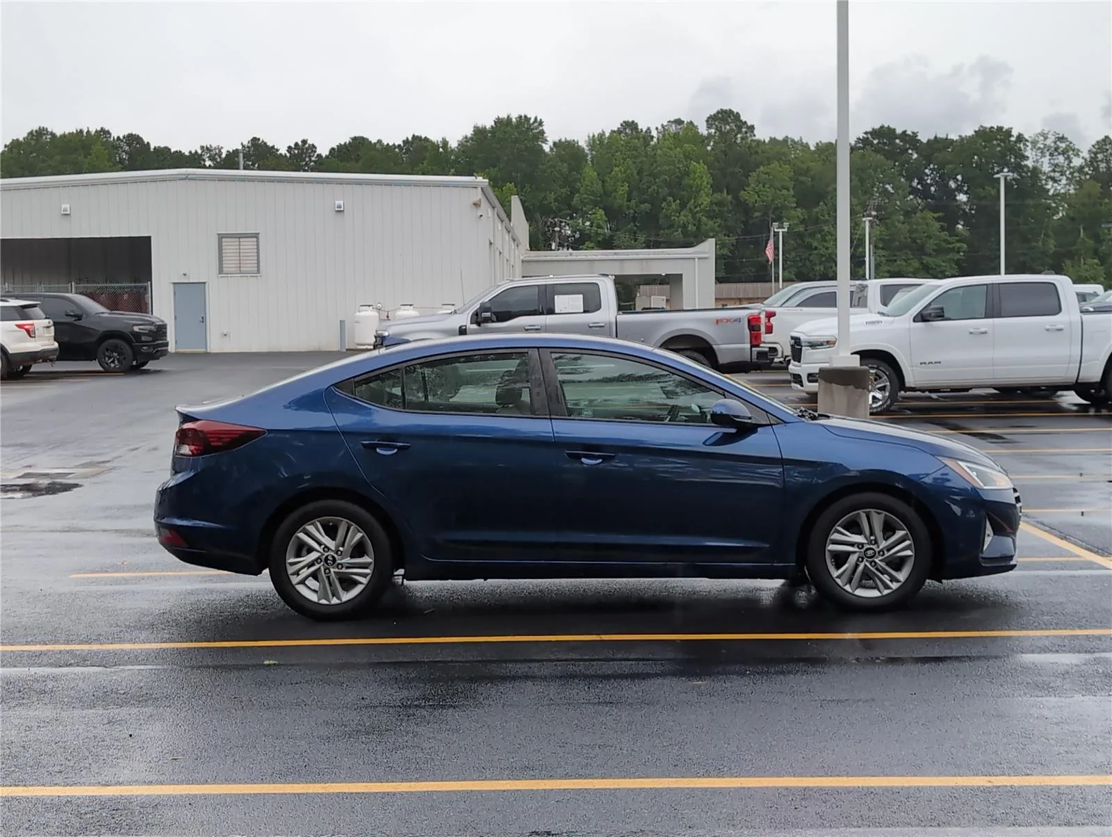 Used 2020 Lakeside Blue Hyundai SEL image 8