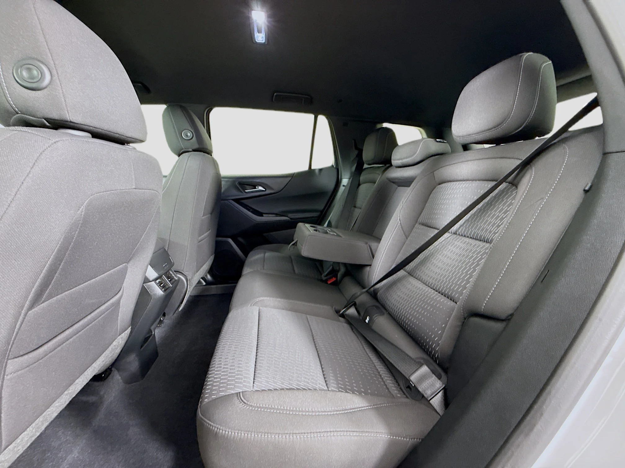 Used 2025 Summit White Chevrolet LT image 27
