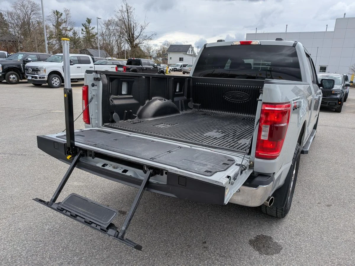 Used 2023 White Ford XLT image 8