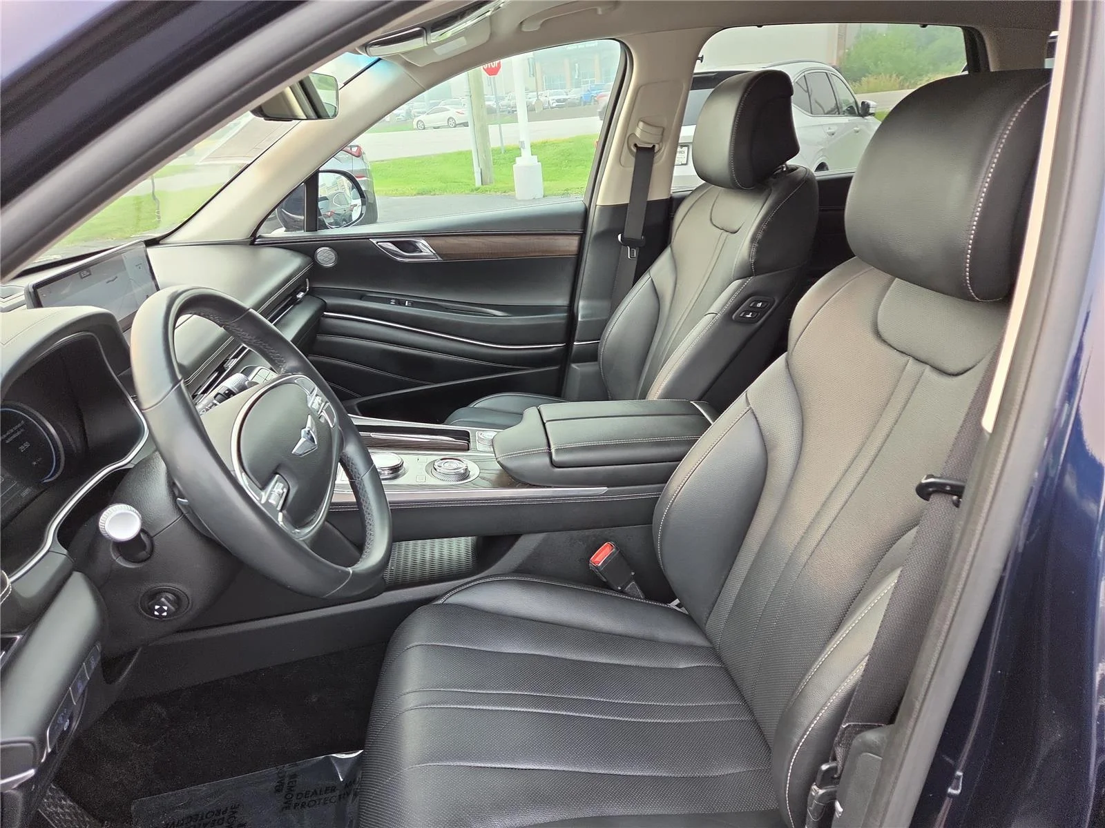 Used 2024 Capri Blue Genesis 2.5T image 20