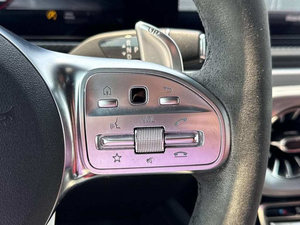 Used 2022 Black Mercedes-Benz 4MATIC® image 25