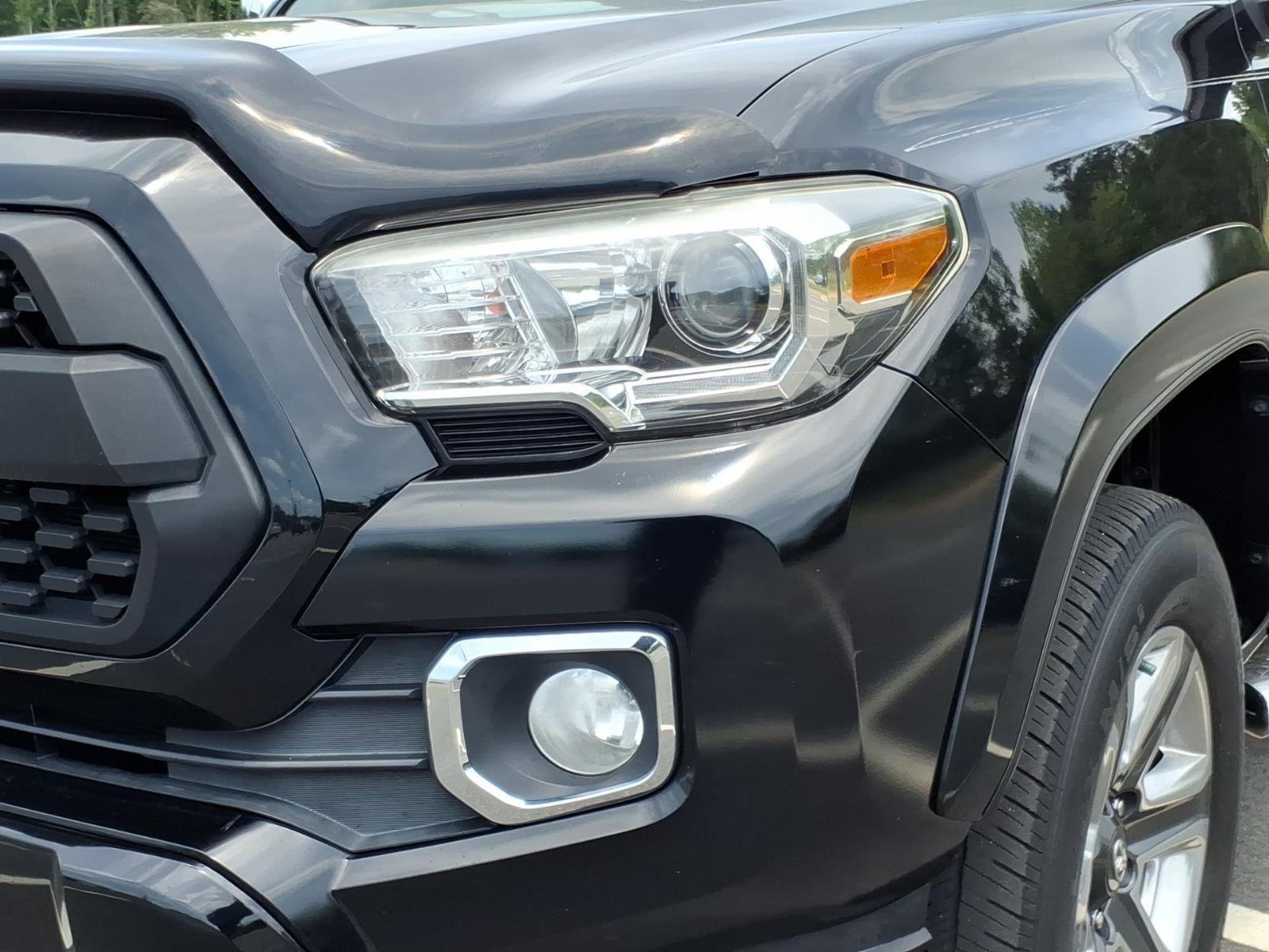 Used 2018 Midnight Black Metallic Toyota Limited image 16