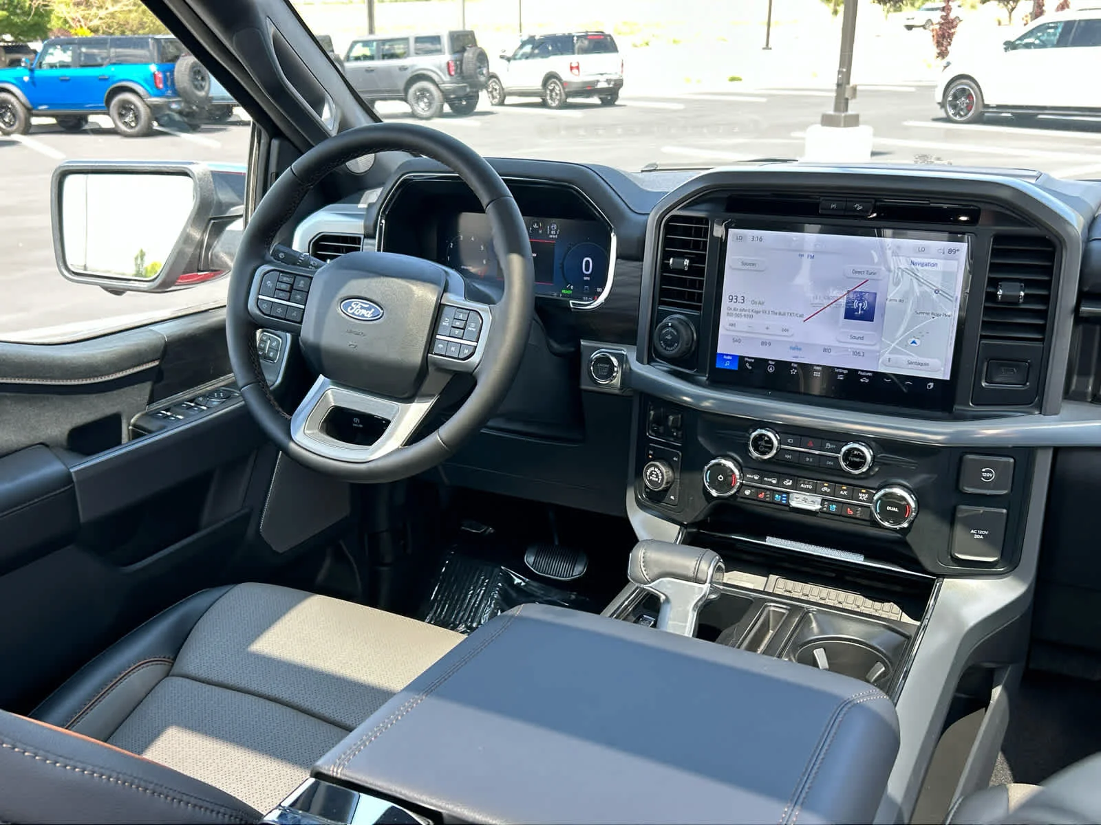 2025 Ford F-150 Lariat - Photo 22