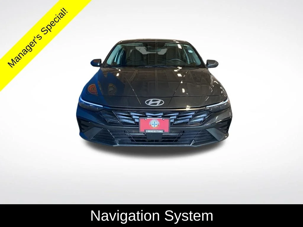 Used 2025 Gray Hyundai SEL Convenience image 2