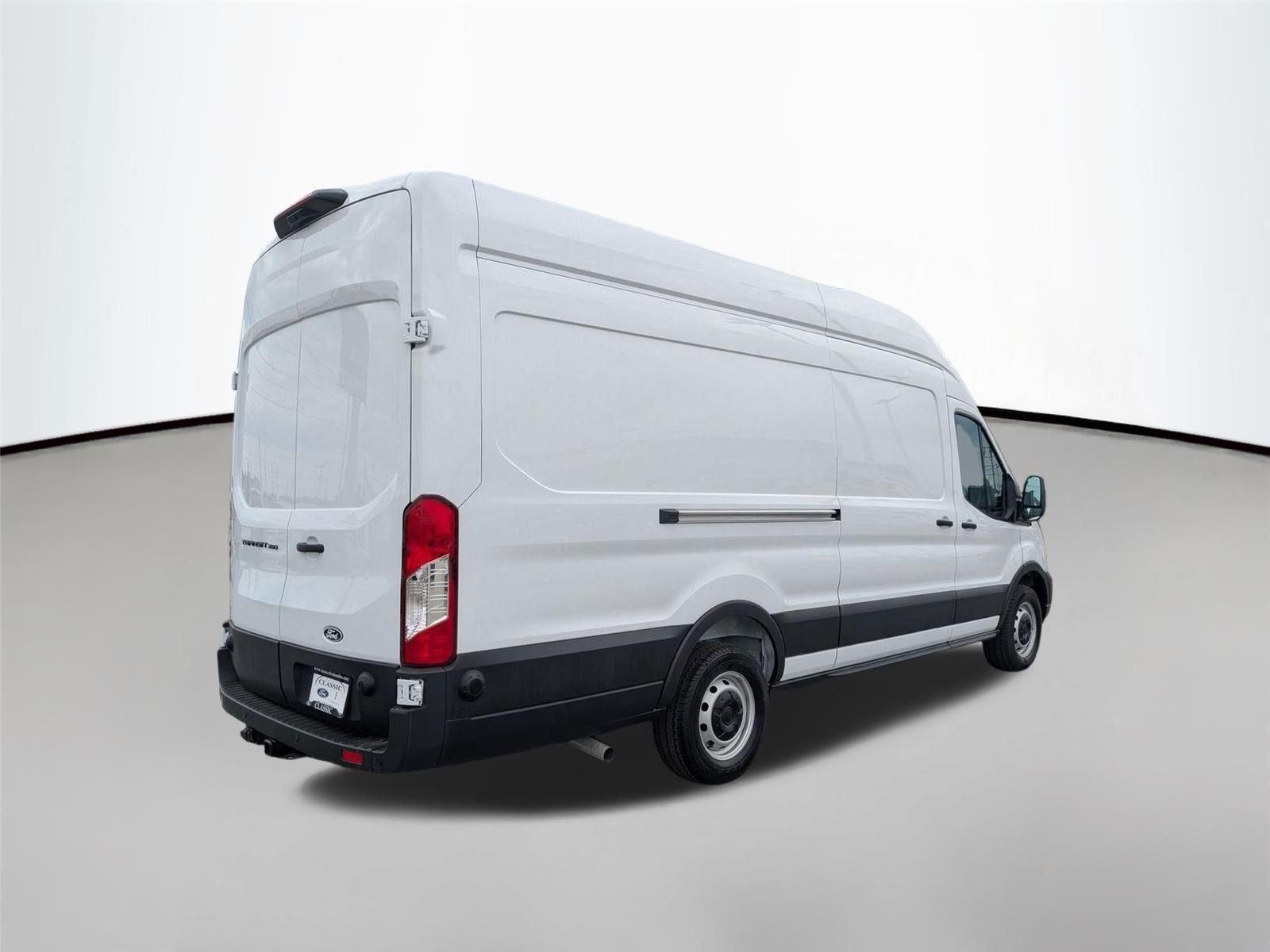 New 2026 Oxford White Ford Cargo Van image 5
