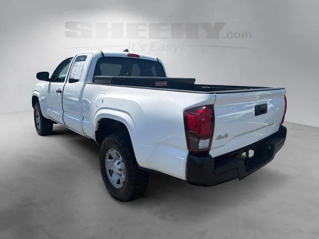 Used 2019 Super White Toyota  image 11