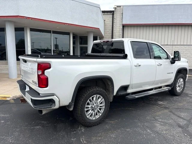 Used 2020 Pearl Chevrolet High Country image 8