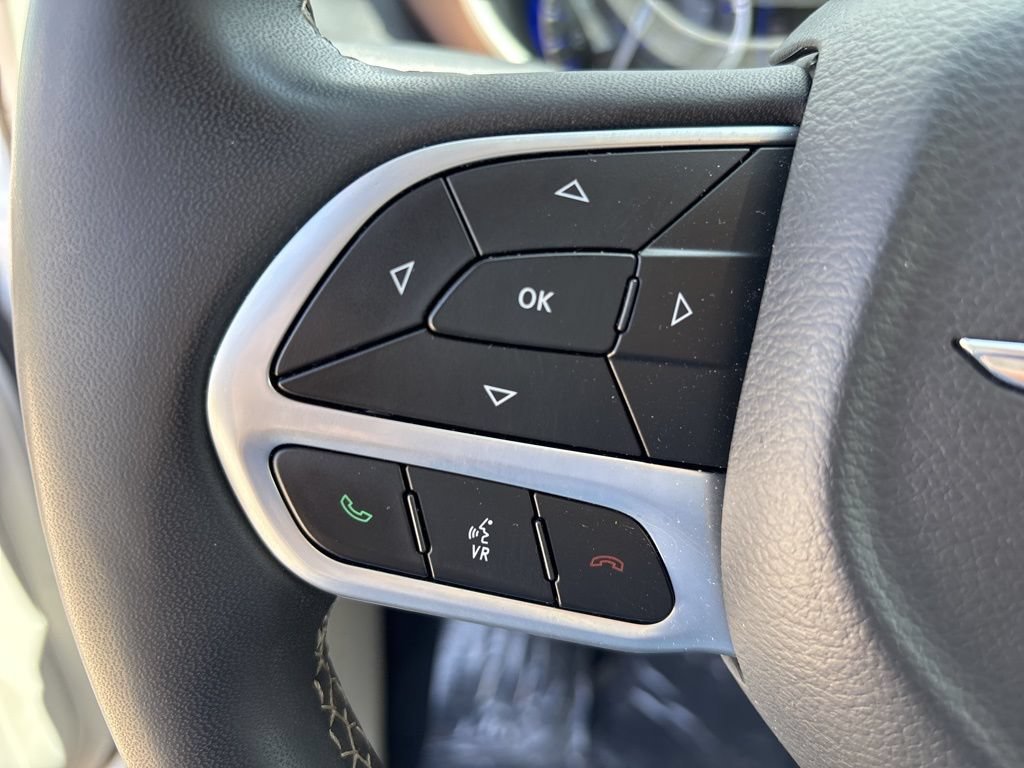2024 Chrysler Voyager LX - Photo 20