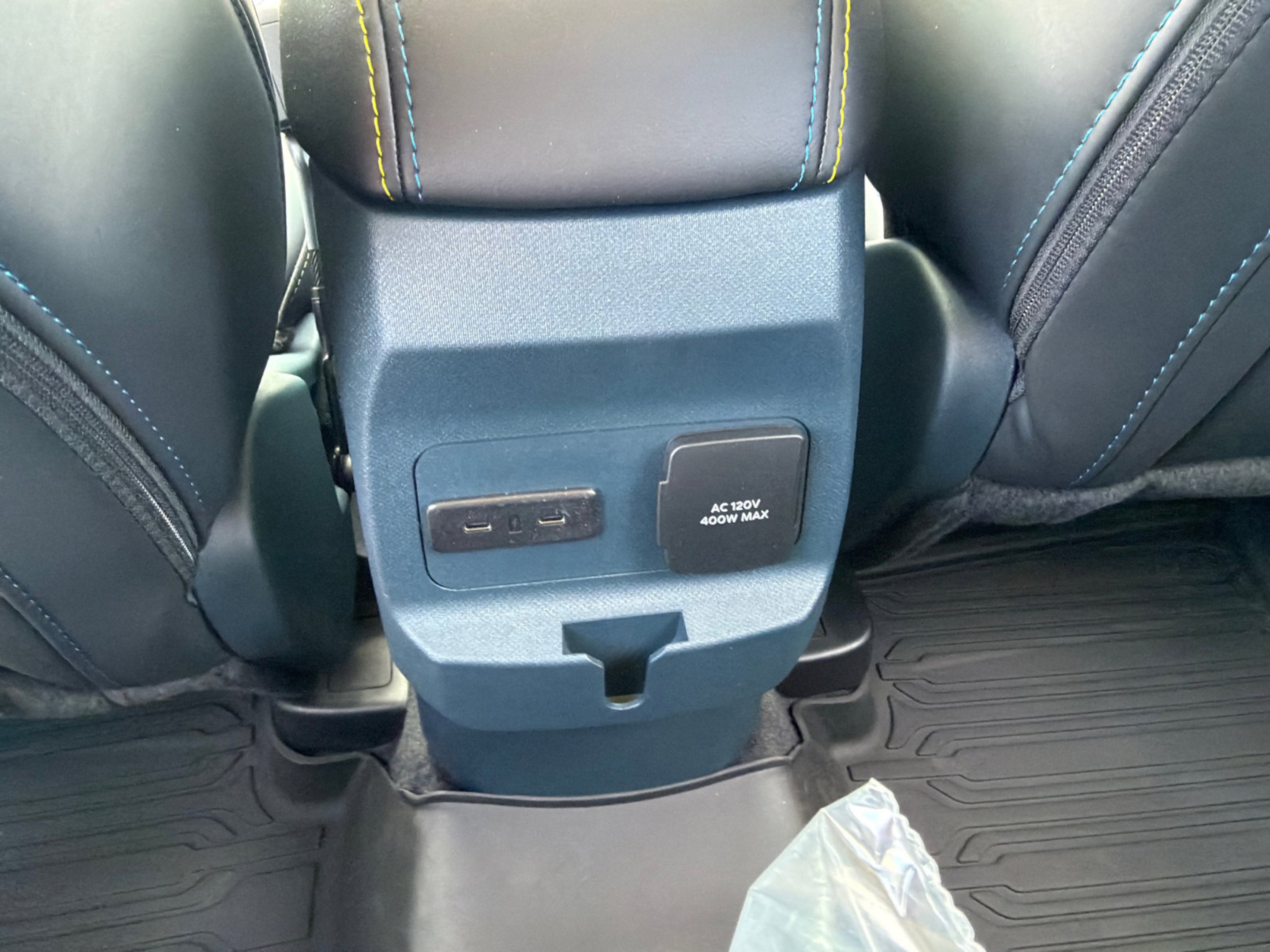 New 2026 Oxford White Ford XLT image 12