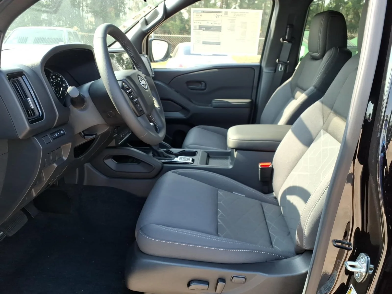 2026 Nissan Frontier Crew Cab SV - 11