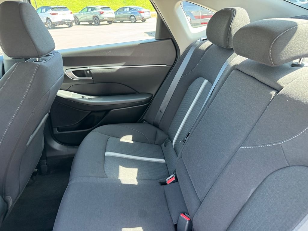 Used 2024 White Hyundai SEL image 11