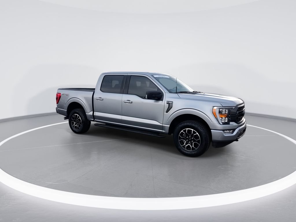 Used 2023 Silver Ford XLT image 2