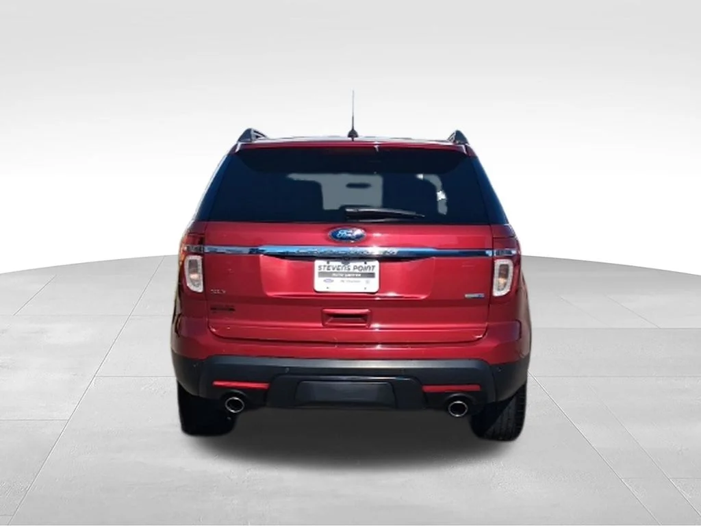 Used 2014 Ruby Red Metallic Tinted Clearcoat Ford XLT image 6