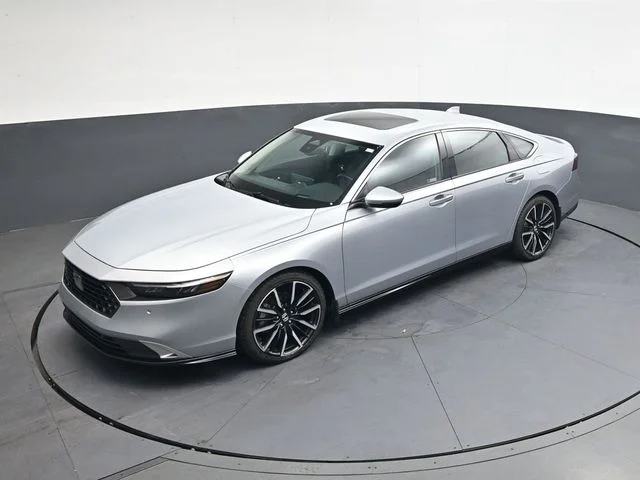 Used 2025  Honda Touring image 25