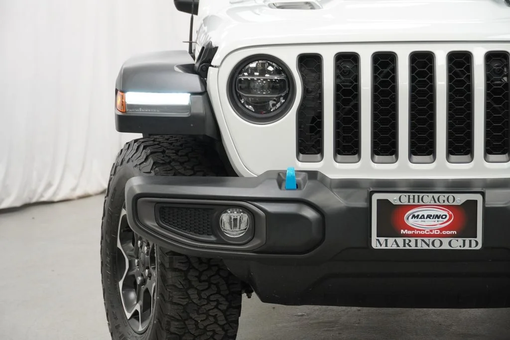 Used 2022 White Jeep Unlimited Rubicon 4xe image 7