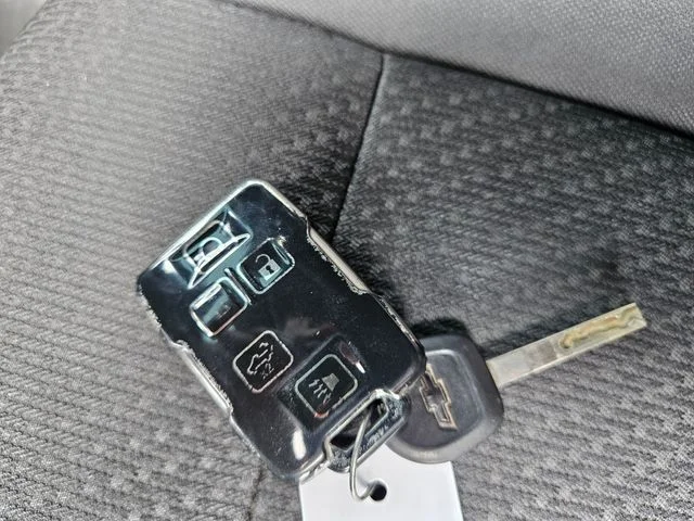Used 2021 Silver Chevrolet Custom image 28