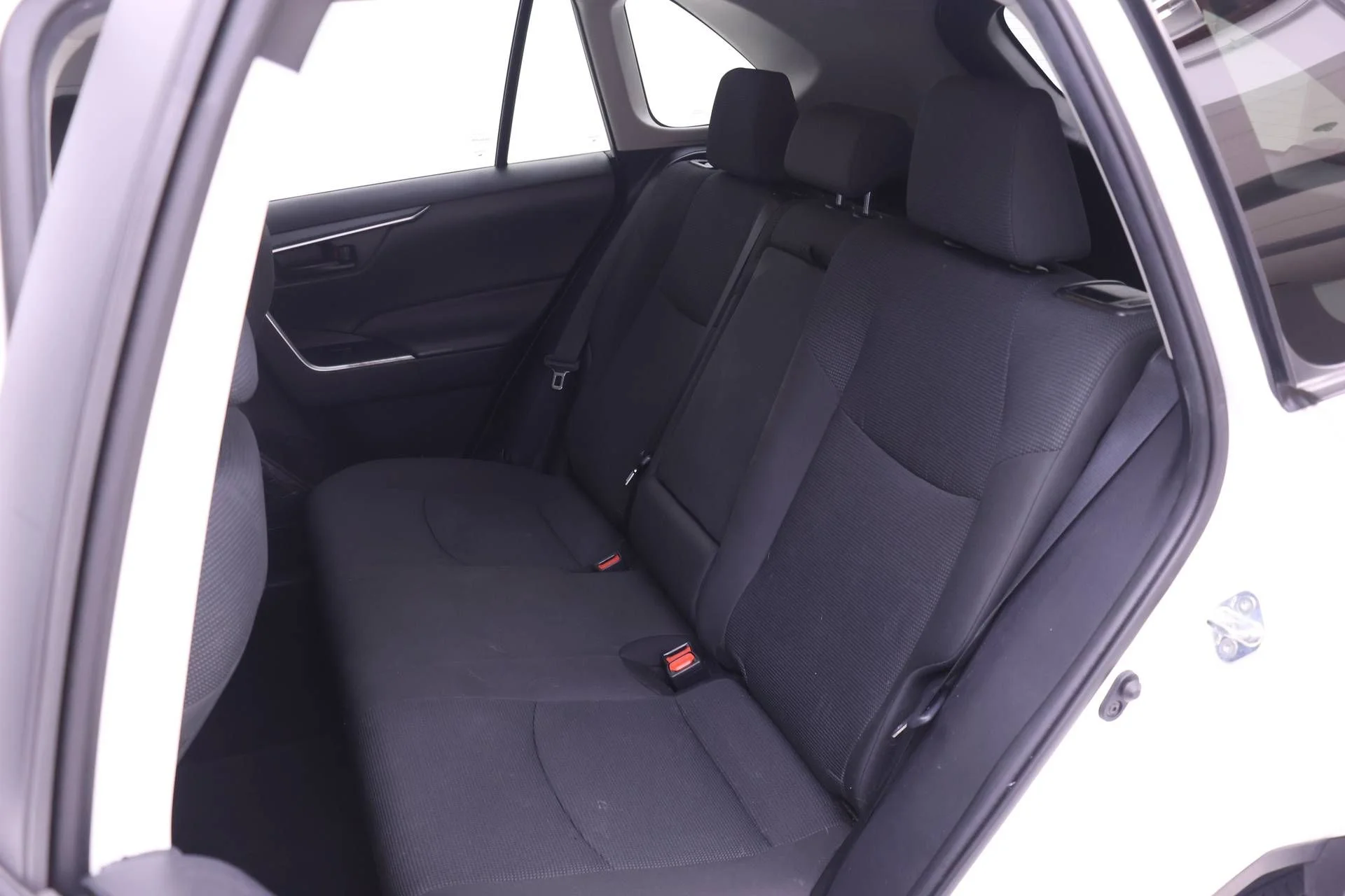 Used 2021 Super White Toyota LE image 10
