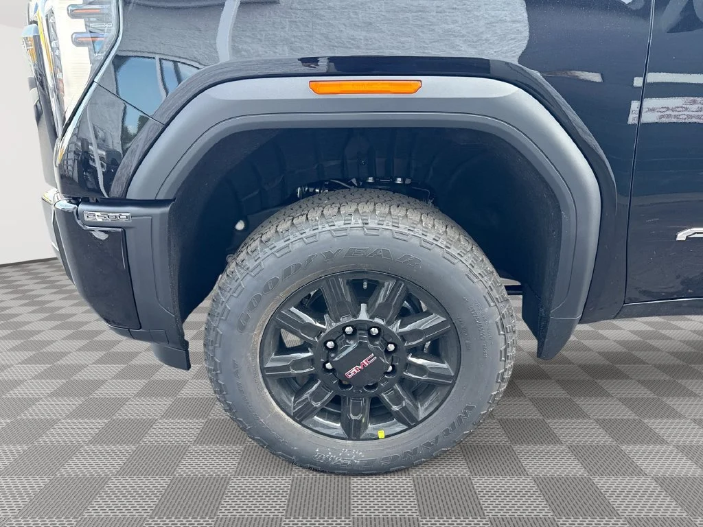 New 2026 Onyx Black GMC AT4 image 30