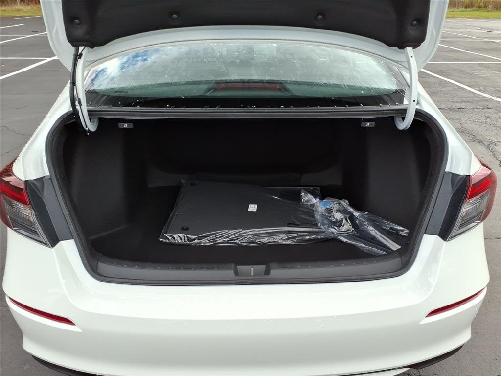 2026 Honda Civic Hybrid Sport photo 3