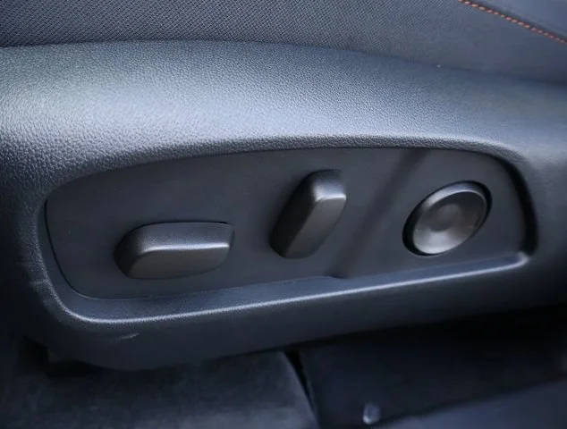 2027 Chevrolet Equinox ACTIV - Photo 9