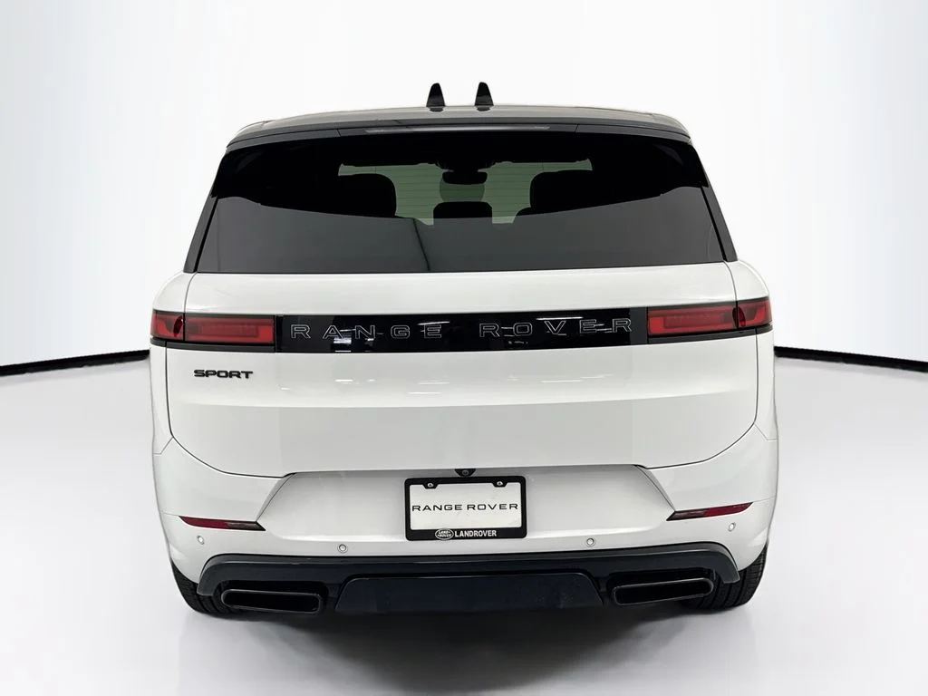 Used 2024 White Land Rover Dynamic SE image 6