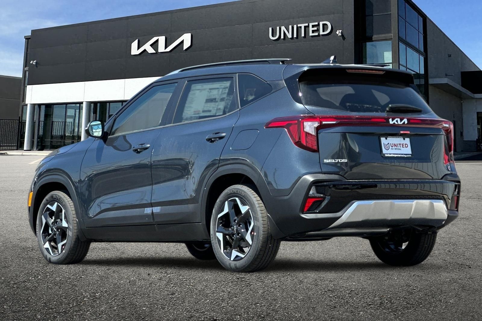 New 2026 Gray Kia S image 6