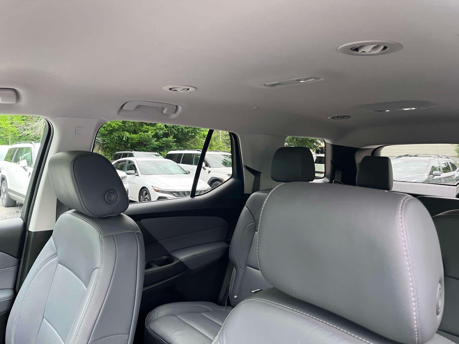 Used 2020 SILVER ICE METALLIC Chevrolet LT Leather image 5