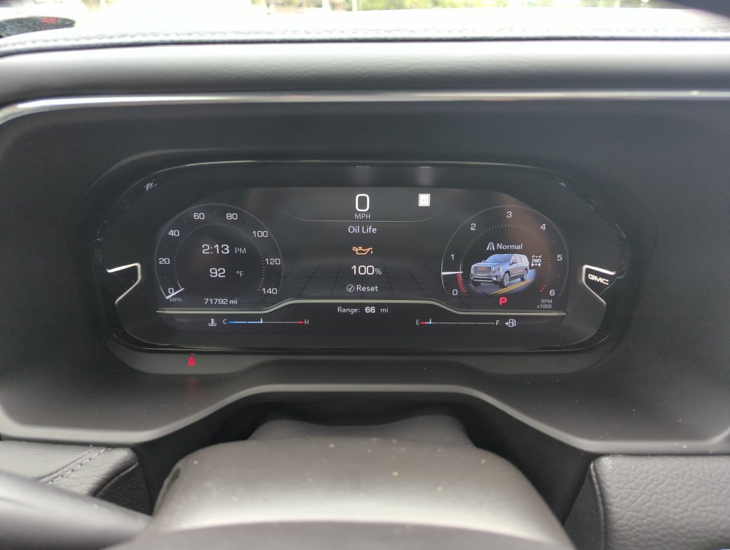 Used 2023 Silver GMC Denali image 42