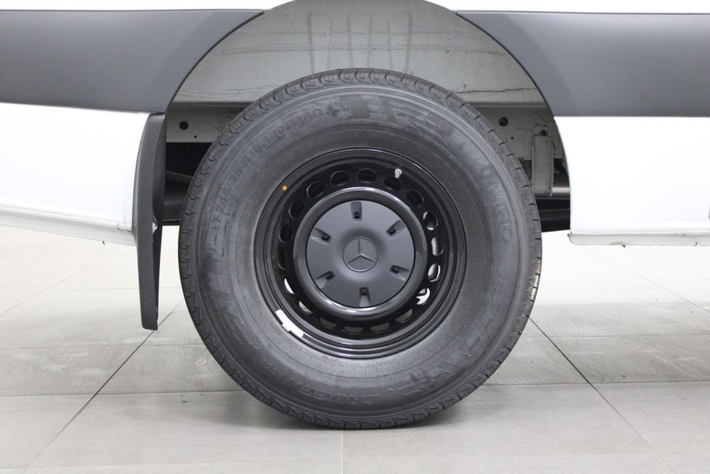 2025 Mercedes-Benz Sprinter Cargo Van Base - Photo 9