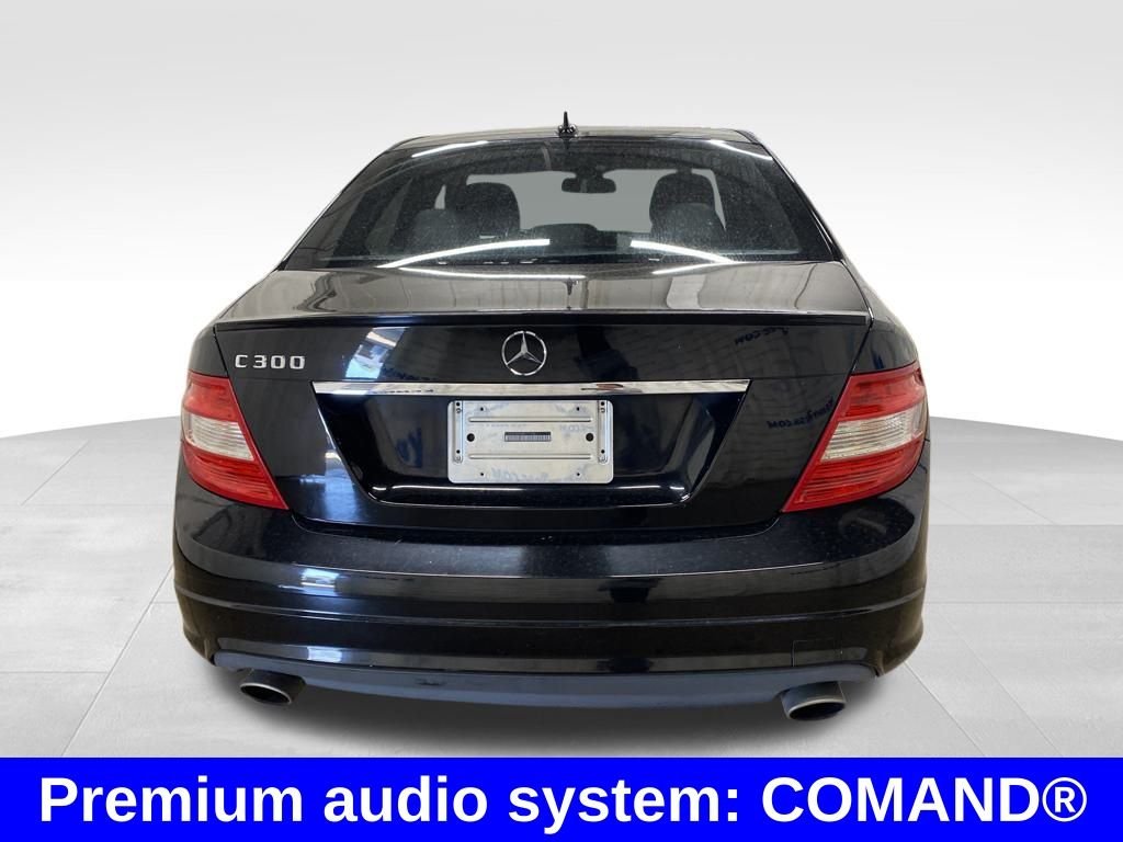 2011 Mercedes Benz C 300 photo 2