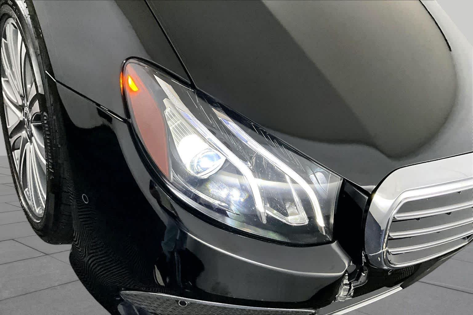 Used 2018 Black Mercedes-Benz E 400 image 27