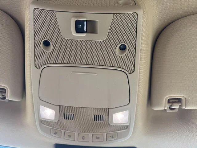 Used 2018 Oxford White Ford Lariat image 16