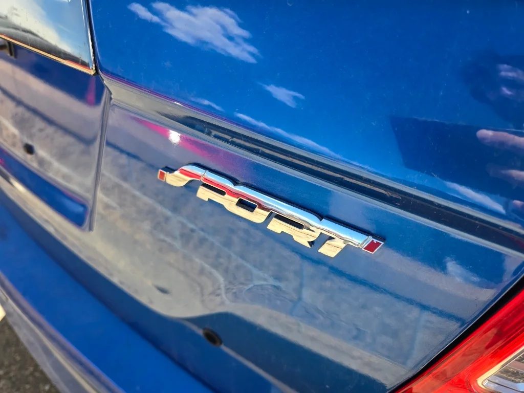 Used 2011 Blue Flame Metallic Ford SPORT image 7