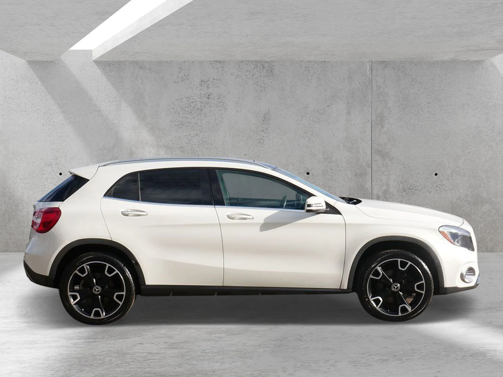 Certified 2018 Mercedes-Benz GLA-Class GLA250 with VIN WDCTG4GB4JJ450408 for sale in White Bear Lake, Minnesota