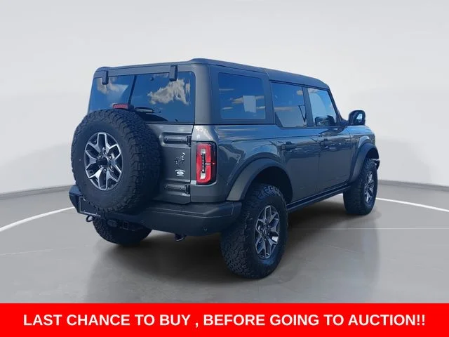 Used 2024 Gray Ford Badlands image 3