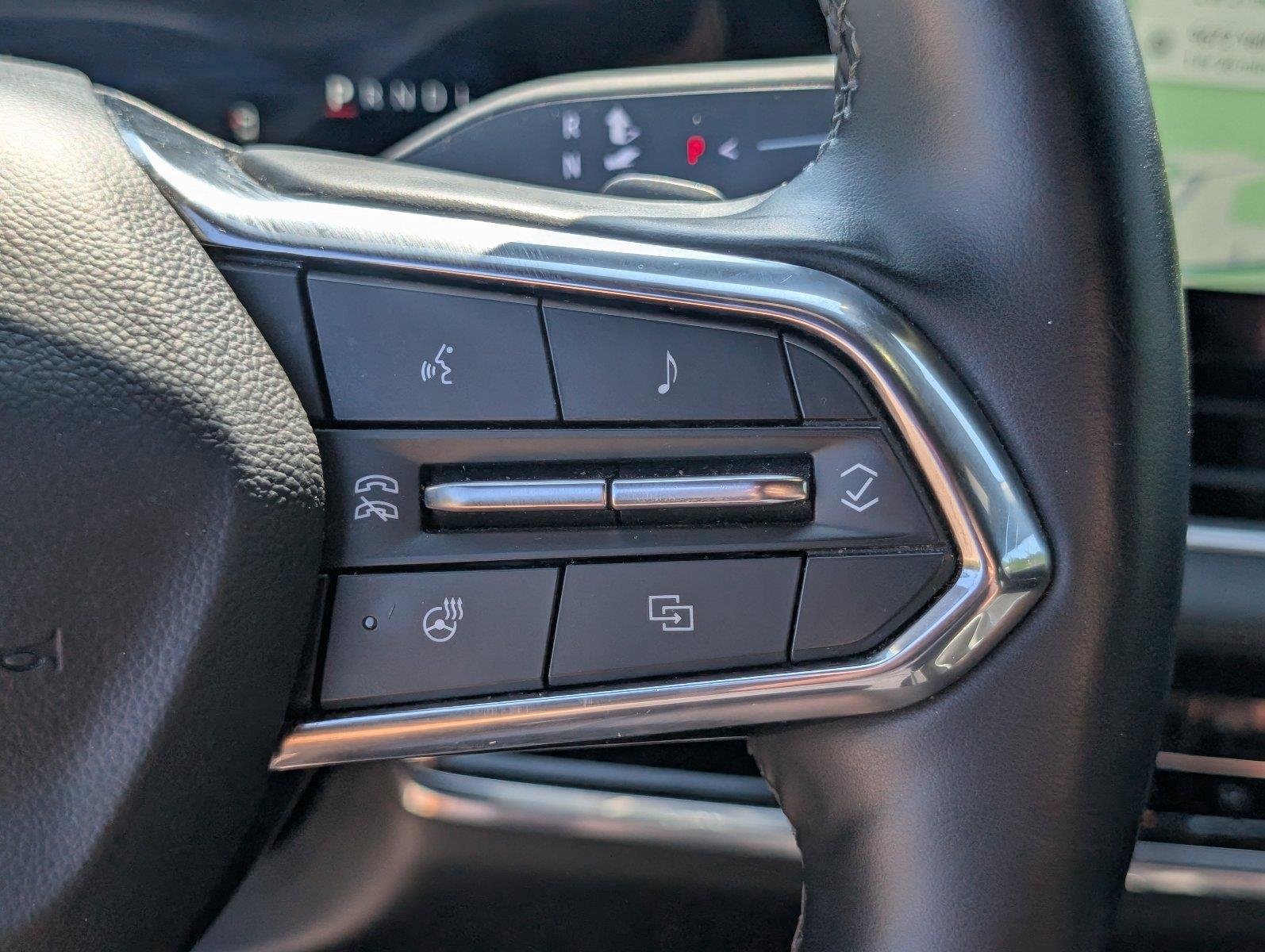 Used 2025 Mosaic Black Metallic Chevrolet LT image 27