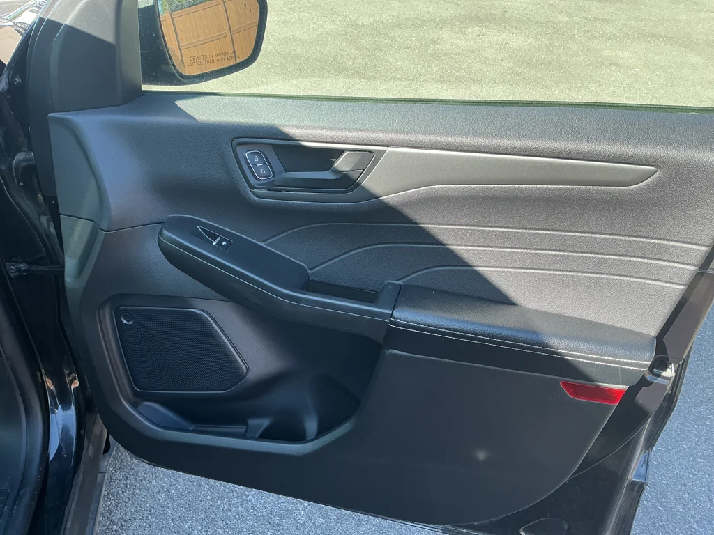 Used 2024 Agate Black Metallic Ford Active image 12