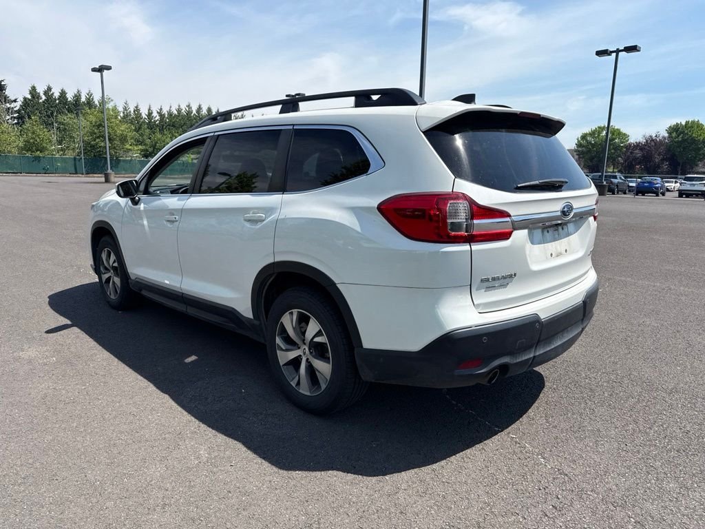 Used 2022 Crystal White Pearl Subaru Premium image 5
