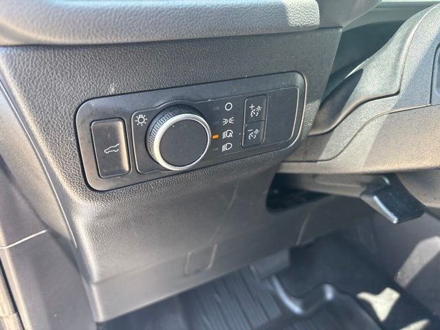 Used 2022 Blue Ford SE image 16