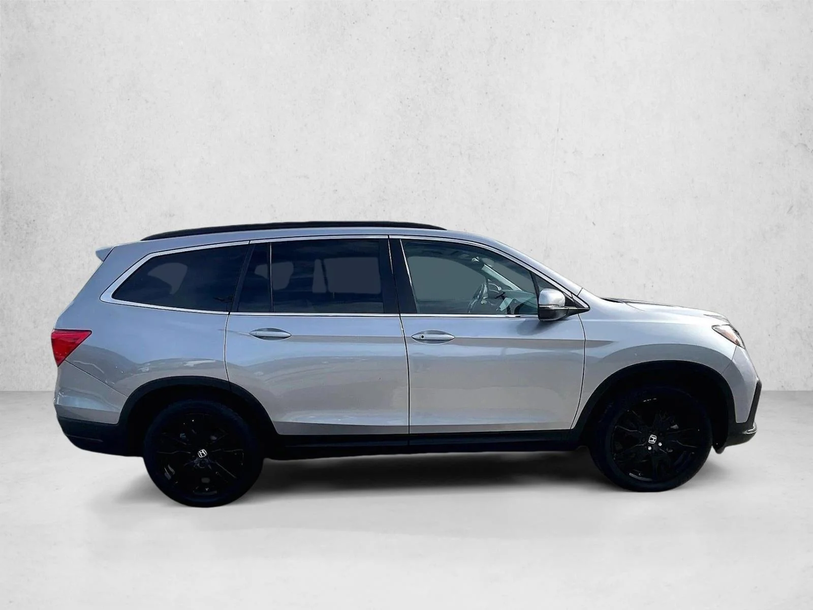 Used 2022 Lunar Silver Metallic Honda Special Edition image 5