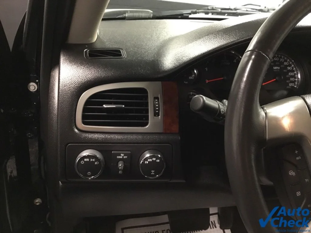 2012 Chevrolet Avalanche LTZ - Photo 22