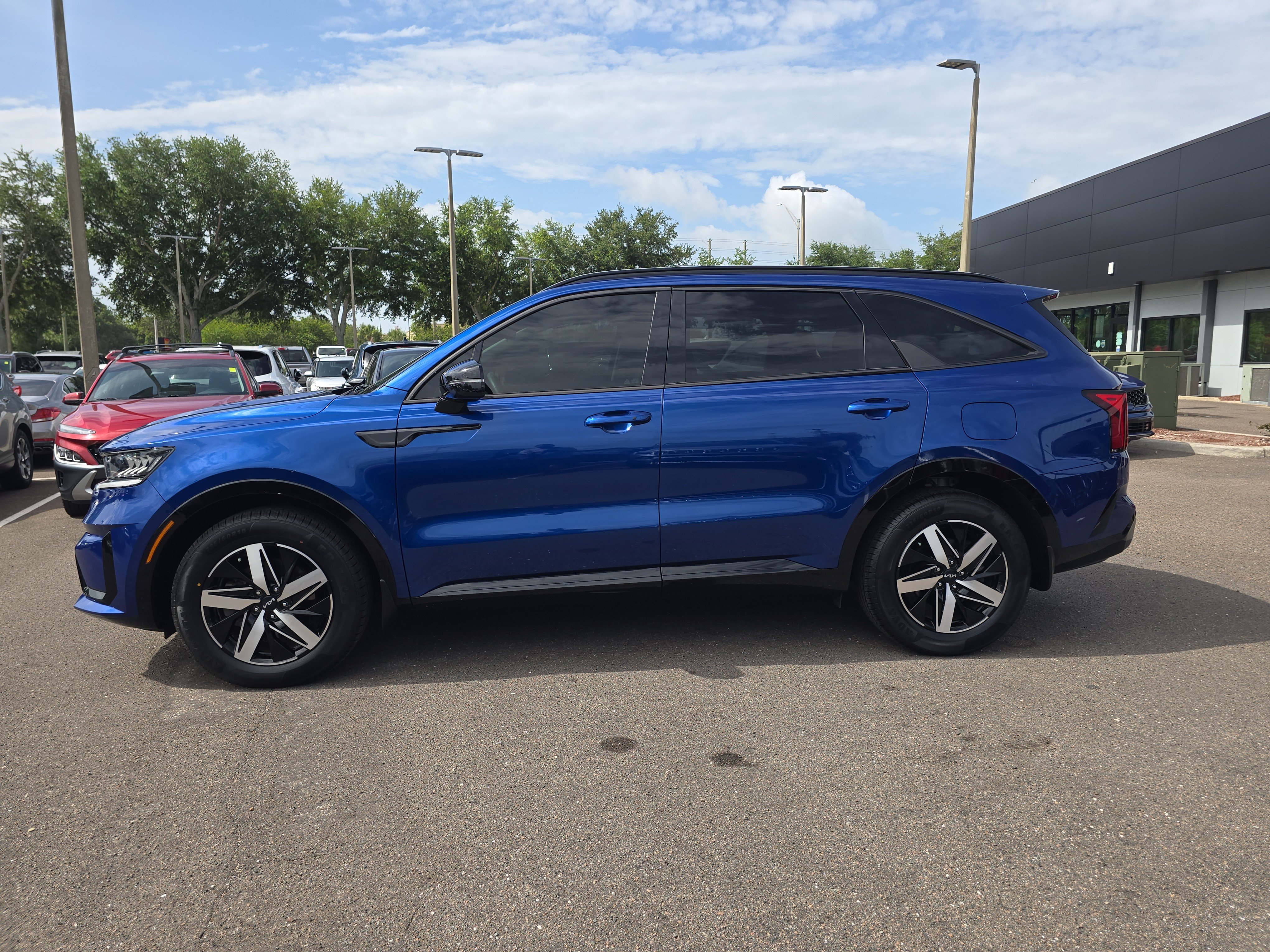 Certified Used 2022 Sapphire Blue Kia EX image 5