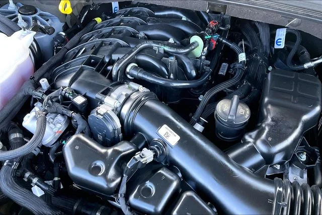 Used 2025 Black Jeep Limited image 35
