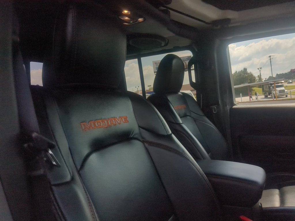 Used 2021 Sting-Gray Clearcoat Jeep Mojave image 26