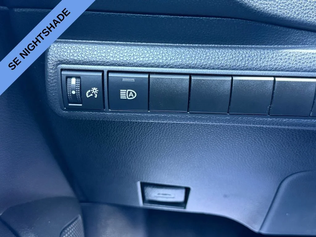 Used 2020 White Toyota SE Nightshade image 20
